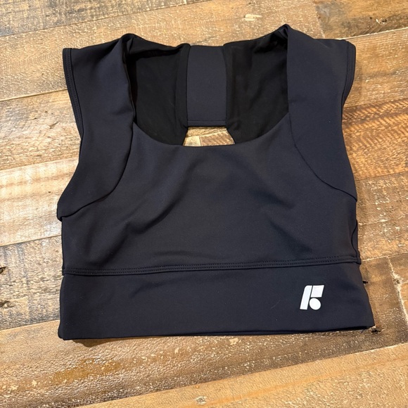 FORME • Power sports bra in obsidian black - Medium - Picture 4 of 6